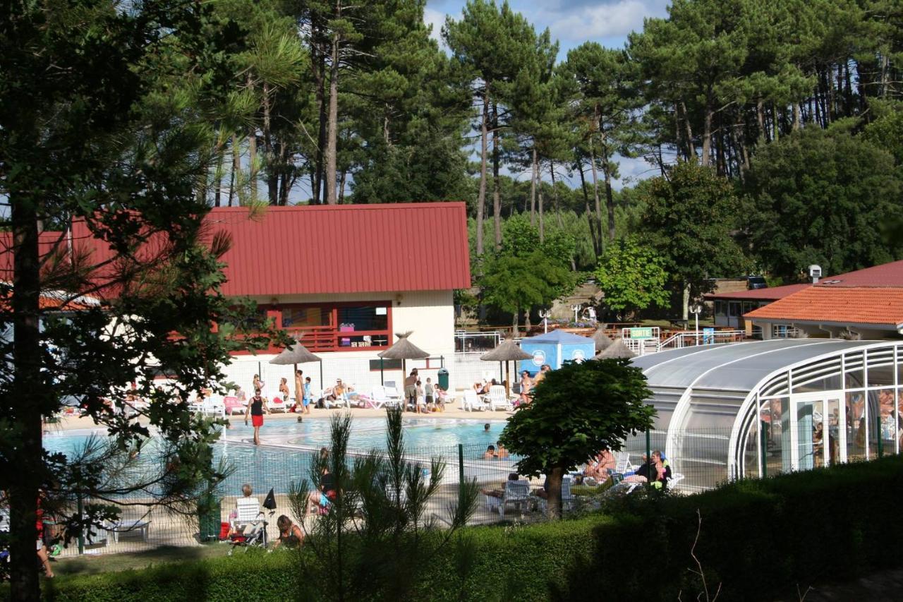 Village Vacances Les Chenes De 莱昂 外观 照片